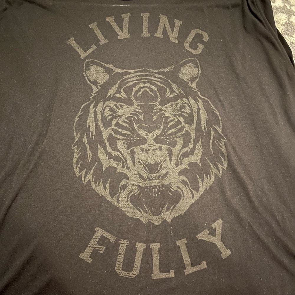 Mallory Ervin Living Fully Tiger tee